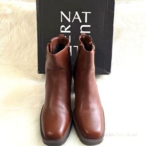 NATURALIZER ANKLE BOOTS